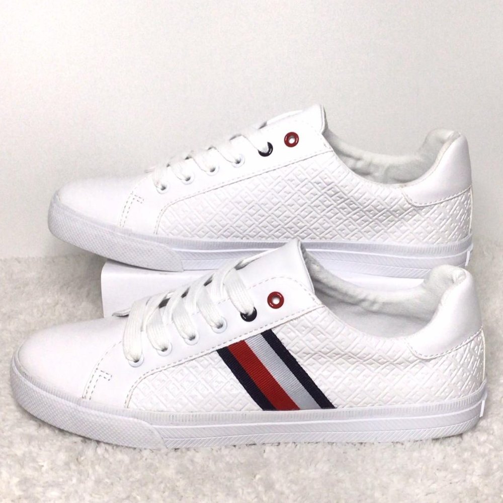 New! Tommy Hilfiger Women's Shoes (Size: 9.5)